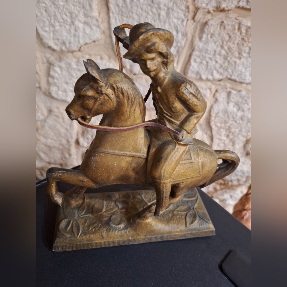 1915 10" Buffalo Bill Wild West Statue Cast Iron